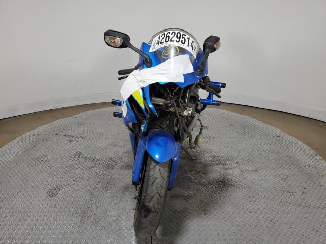 Изображение 2 2015 SUZUKI GSX-R600  2015 с VIN JS1GN7FA1F2100690