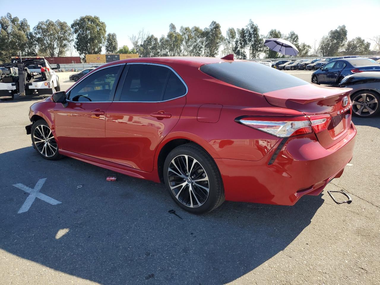 Image 2 of 2020 TOYOTA CAMRY SE 2020 with VIN 4T1G11AK8LU306857