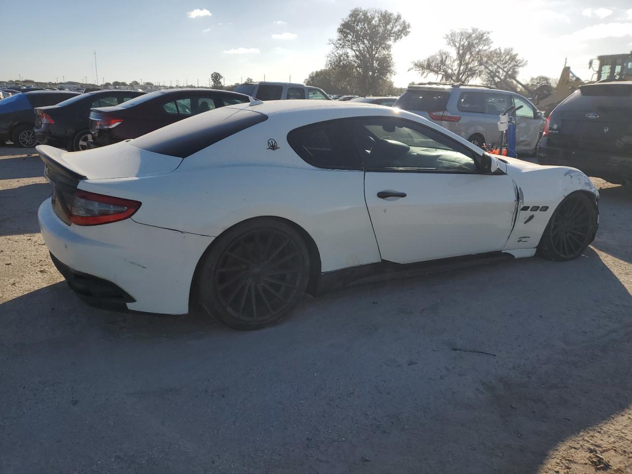 Изображение 3 2013 MASERATI GRANTURISMO S 2013 с VIN ZAM45VLA9D0074510