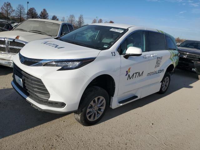 Image 1 of 2022 TOYOTA SIENNA LE 2022 with VIN 5TDKSKFC4NS072338