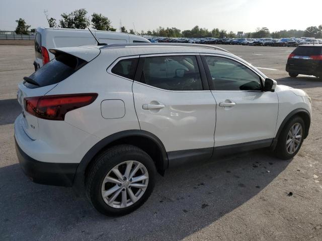 Image 3 of 2018 NISSAN ROGUE SPORT S 2018 with VIN JN1BJ1CP2JW159950