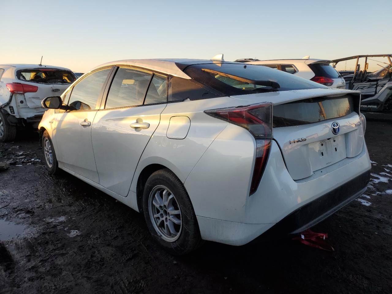Obraz 2 z 2017 TOYOTA PRIUS  2017 z VIN JTDKBRFU7H3030530