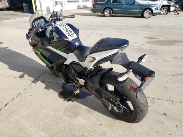 Obraz 3 z 2022 KAWASAKI EX650 N 2022 z VIN ML5EXEN10NDA74015