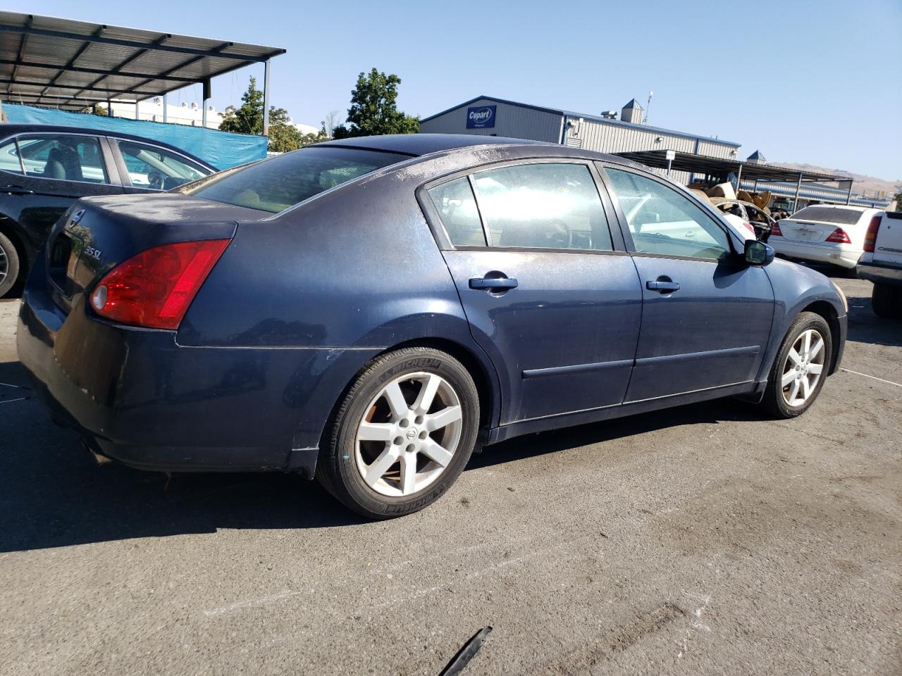 Image 3 of 2004 NISSAN MAXIMA SE 2004 with VIN 1N4BA41E34C928158
