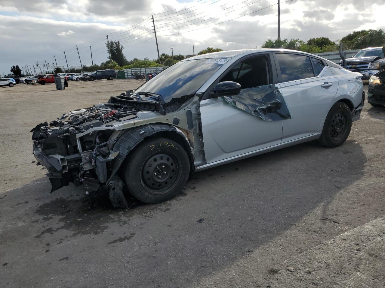 Obraz 1 z 2022 NISSAN ALTIMA SR 2022 z VIN 1N4BL4CV7NN355942