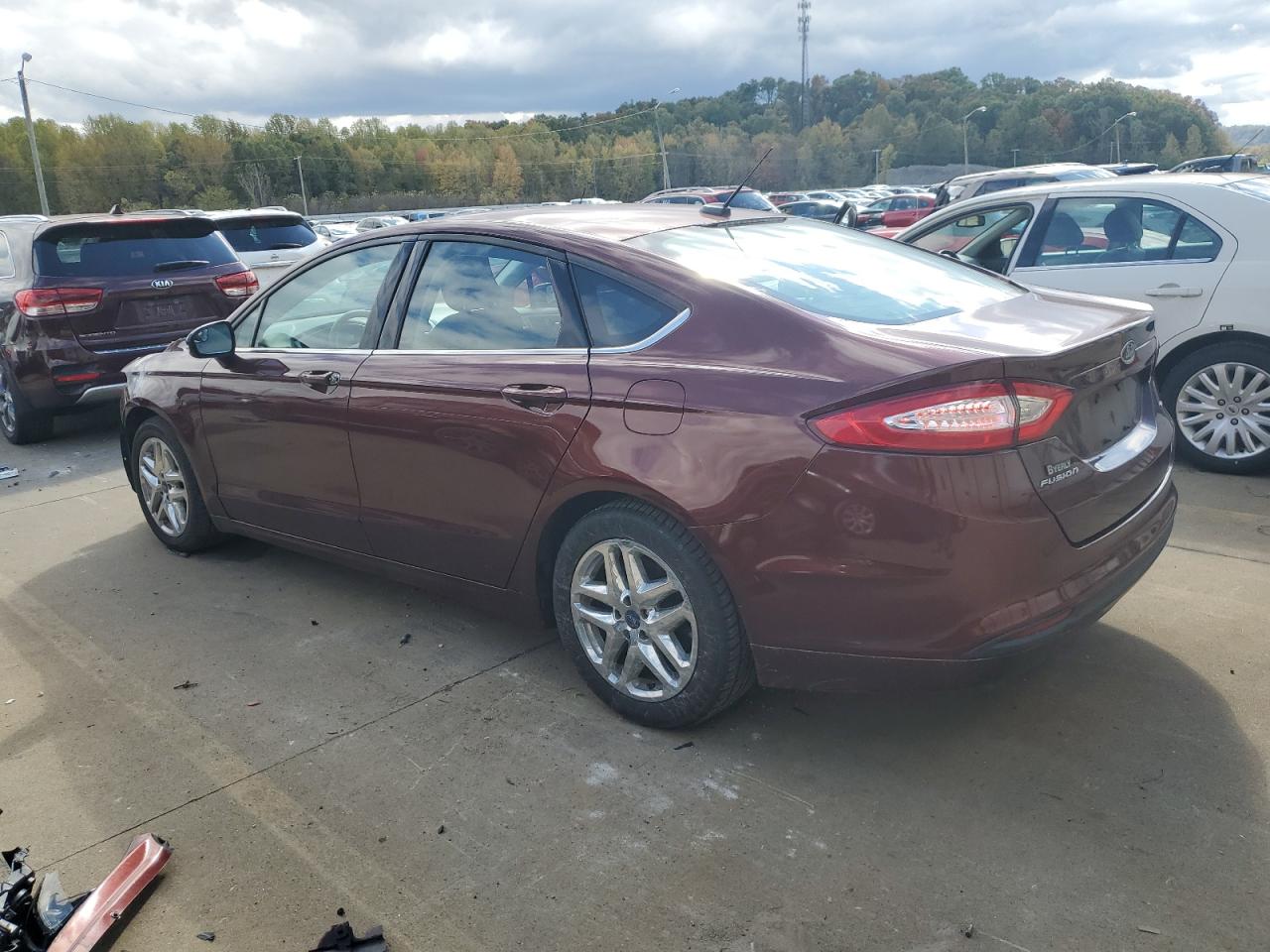 Image 2 of 2016 FORD FUSION SE 2016 with VIN 3FA6P0H73GR381687
