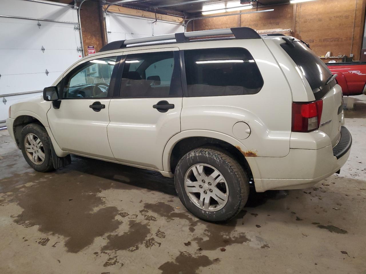 Image 2 of 2007 MITSUBISHI ENDEAVOR LS 2007 with VIN 4A4MN21S27E056378