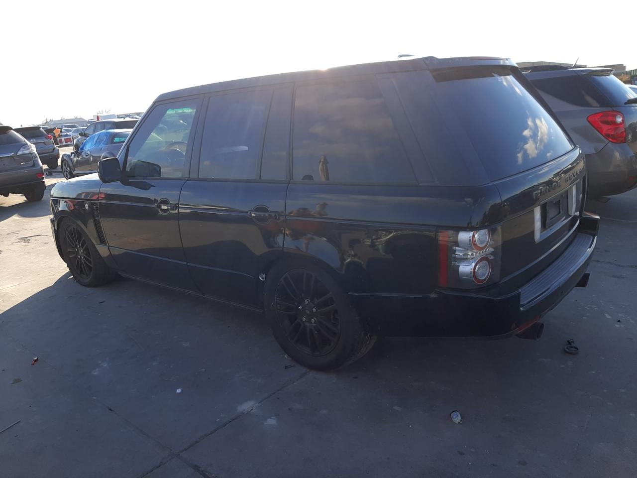 Изображение 2 2011 LAND ROVER RANGE ROVER HSE 2011 с VIN SALME1D46BA337722