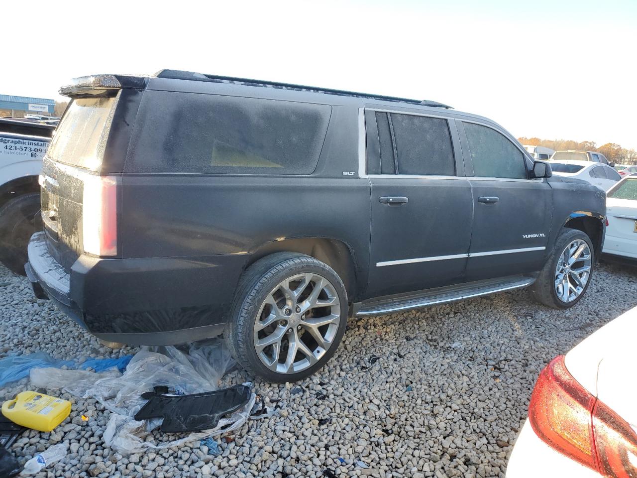Изображение 3 2015 GMC YUKON XL C1500 SLT 2015 с VIN 1GKS1HKC8FR614363