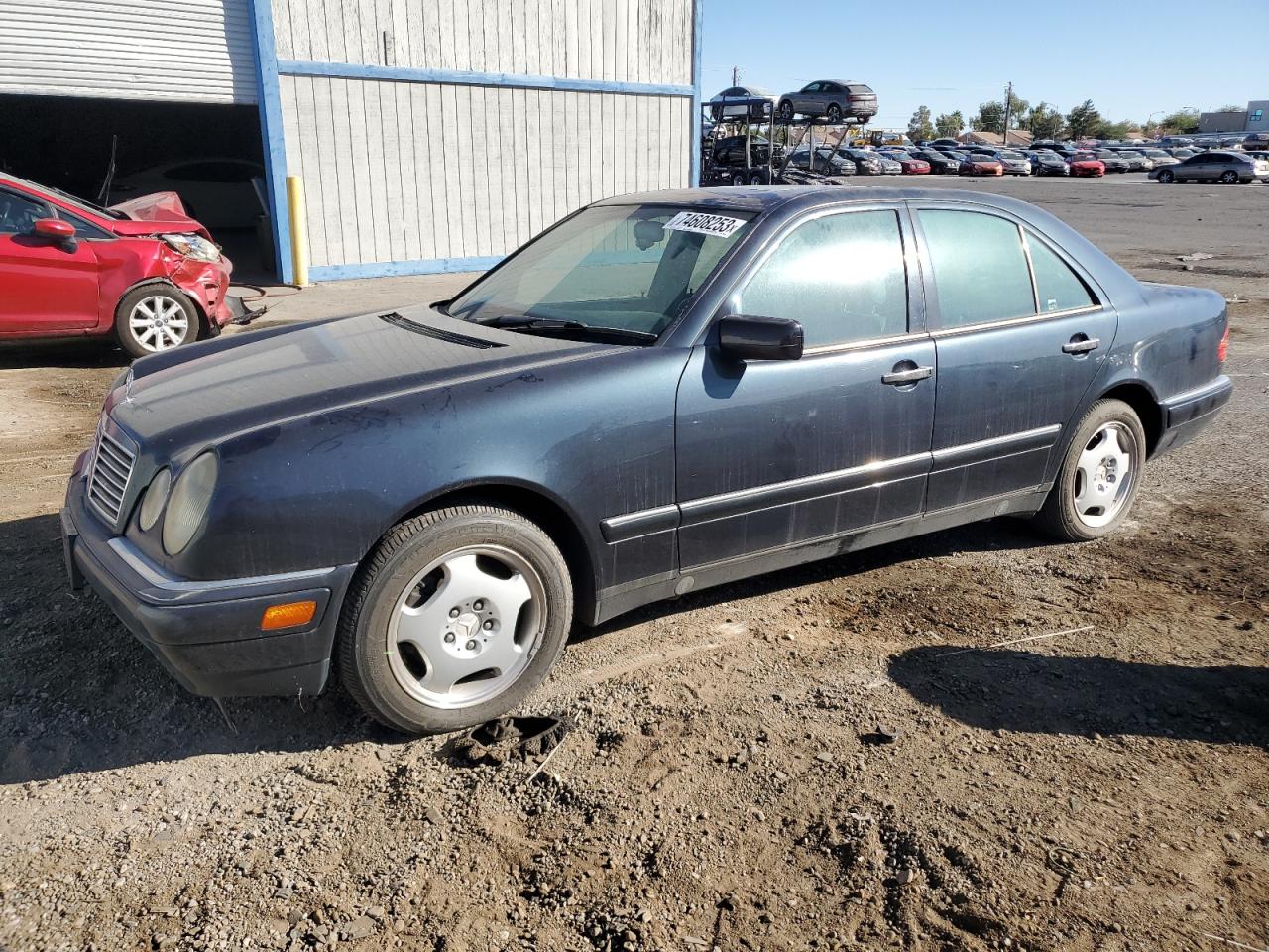Obraz 1 z 1997 MERCEDES-BENZ E 420 1997 z VIN WDBJF72F4VA416873