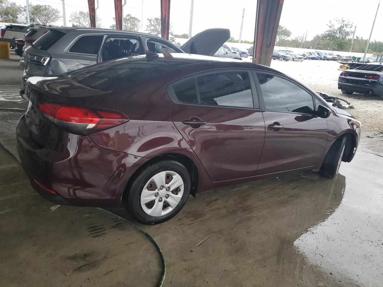 Изображение 3 2018 KIA FORTE LX 2018 с VIN 3KPFK4A79JE198156
