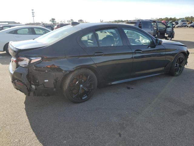 Obraz 3 z 2021 BMW M550XI  2021 z VIN WBA13BK07MCG05805