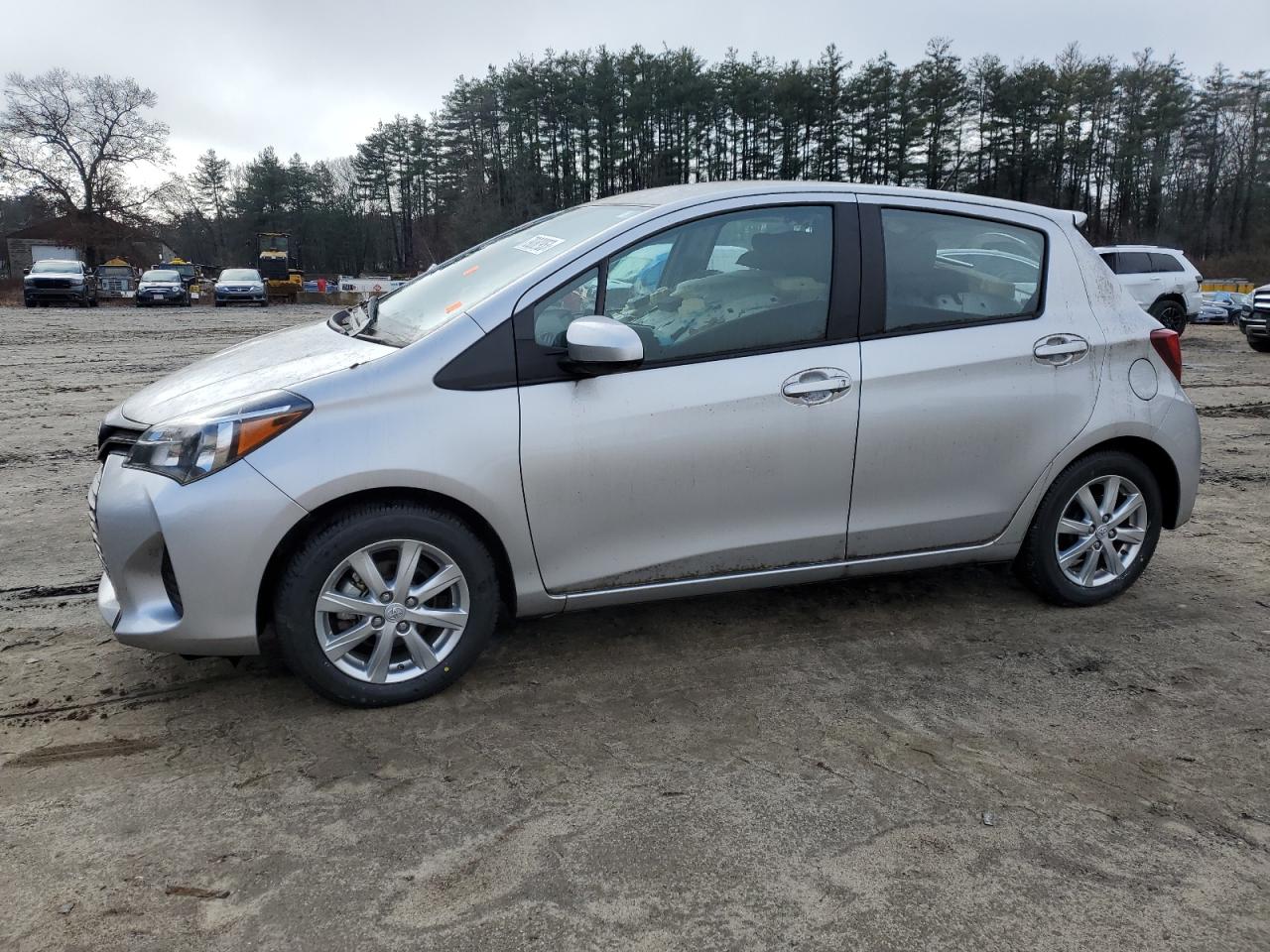 Obraz 2017 TOYOTA YARIS L 2017