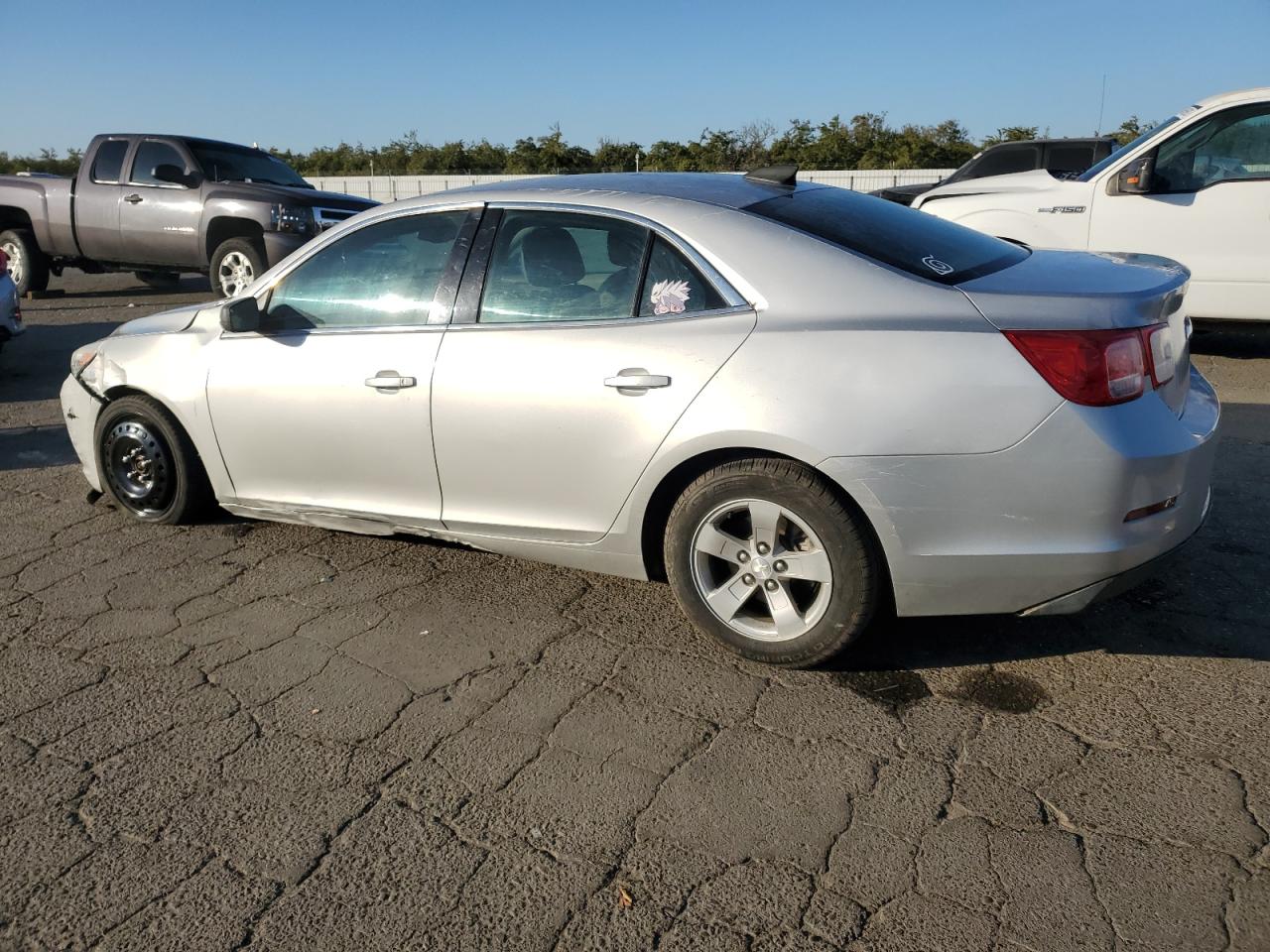 Изображение 2 2015 CHEVROLET MALIBU LS 2015 с VIN 1G11A5SL4FF230435