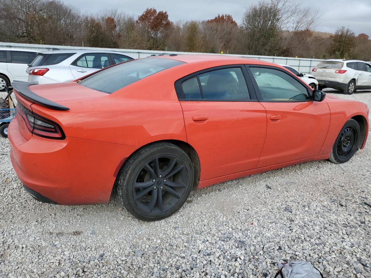 Obraz 3 z 2016 DODGE CHARGER SE 2016 z VIN 2C3CDXBG8GH318835