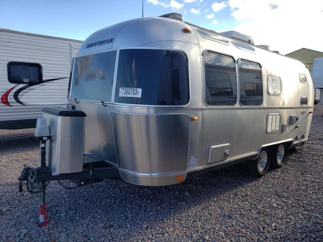 Image 2 of 2016 AIRS INTERNATIO 2016 with VIN 1STCFAG27GJ534496