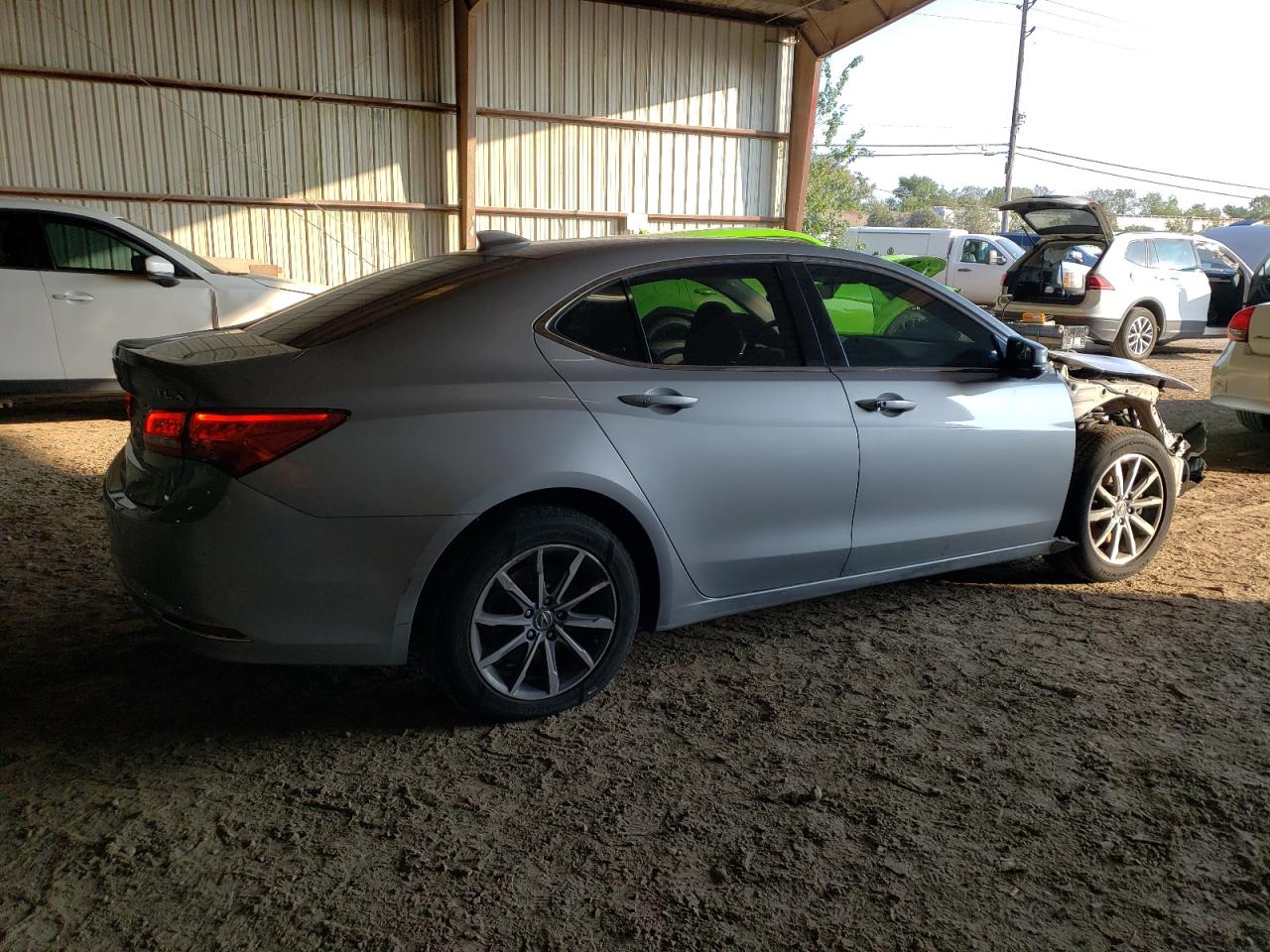 Obraz 3 z 2018 ACURA TLX TECH 2018 z VIN 19UUB1F59JA001200
