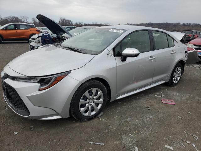 Image 1 of 2020 TOYOTA COROLLA LE 2020 with VIN JTDEPRAE0LJ066675