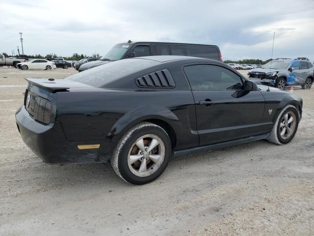 Obraz 3 z 2009 Ford Mustang 2009 z VIN 1ZVHT80N595133404