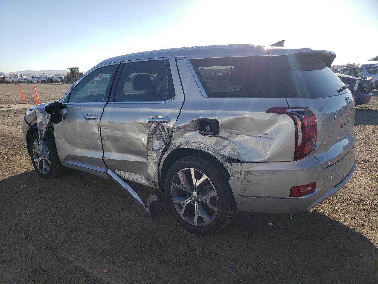 Image 2 of 2021 HYUNDAI PALISADE LIMITED 2021 with VIN KM8R5DHE2MU306031