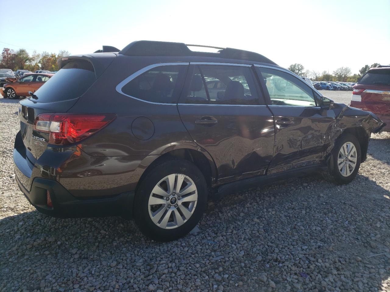 Obraz 3 z 2019 SUBARU OUTBACK 2.5I PREMIUM 2019 z VIN 4S4BSAFC9K3397456