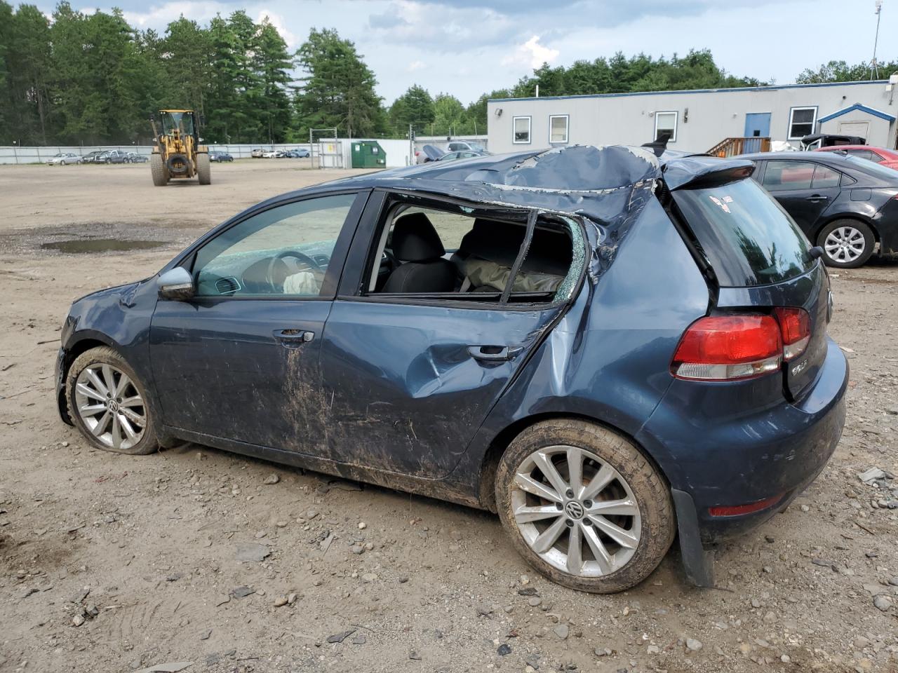 Image 2 of 2012 VOLKSWAGEN GOLF  2012 with VIN WVWNM7AJ3CW008606