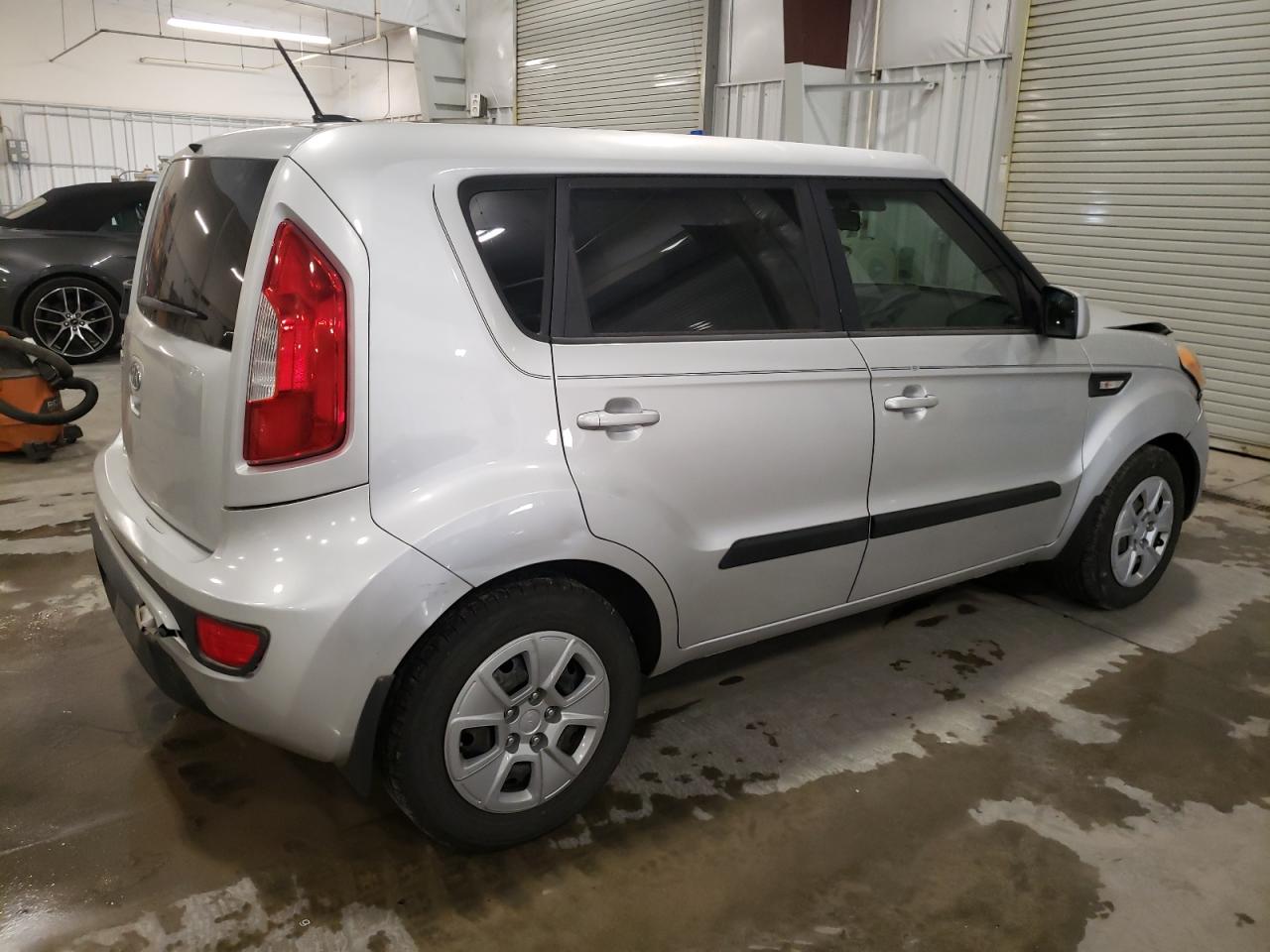 Изображение 3 2012 KIA SOUL  2012 с VIN KNDJT2A5XC7407451