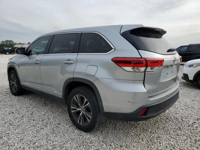 Image 2 of 2019 TOYOTA HIGHLANDER LE 2019 with VIN 5TDZARFHXKS052984