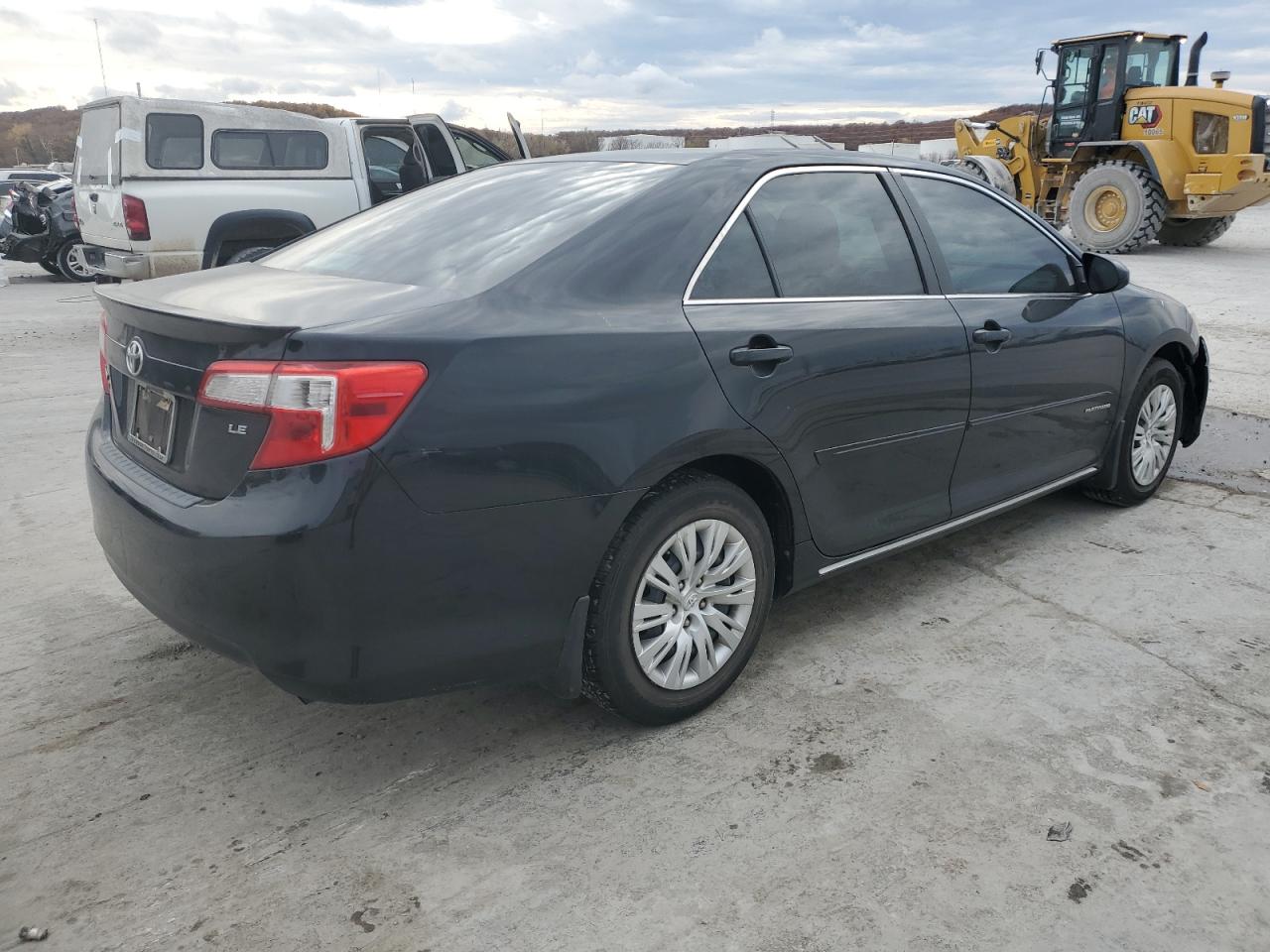 Obraz 3 z 2014 TOYOTA CAMRY L 2014 z VIN 4T4BF1FK6ER340714