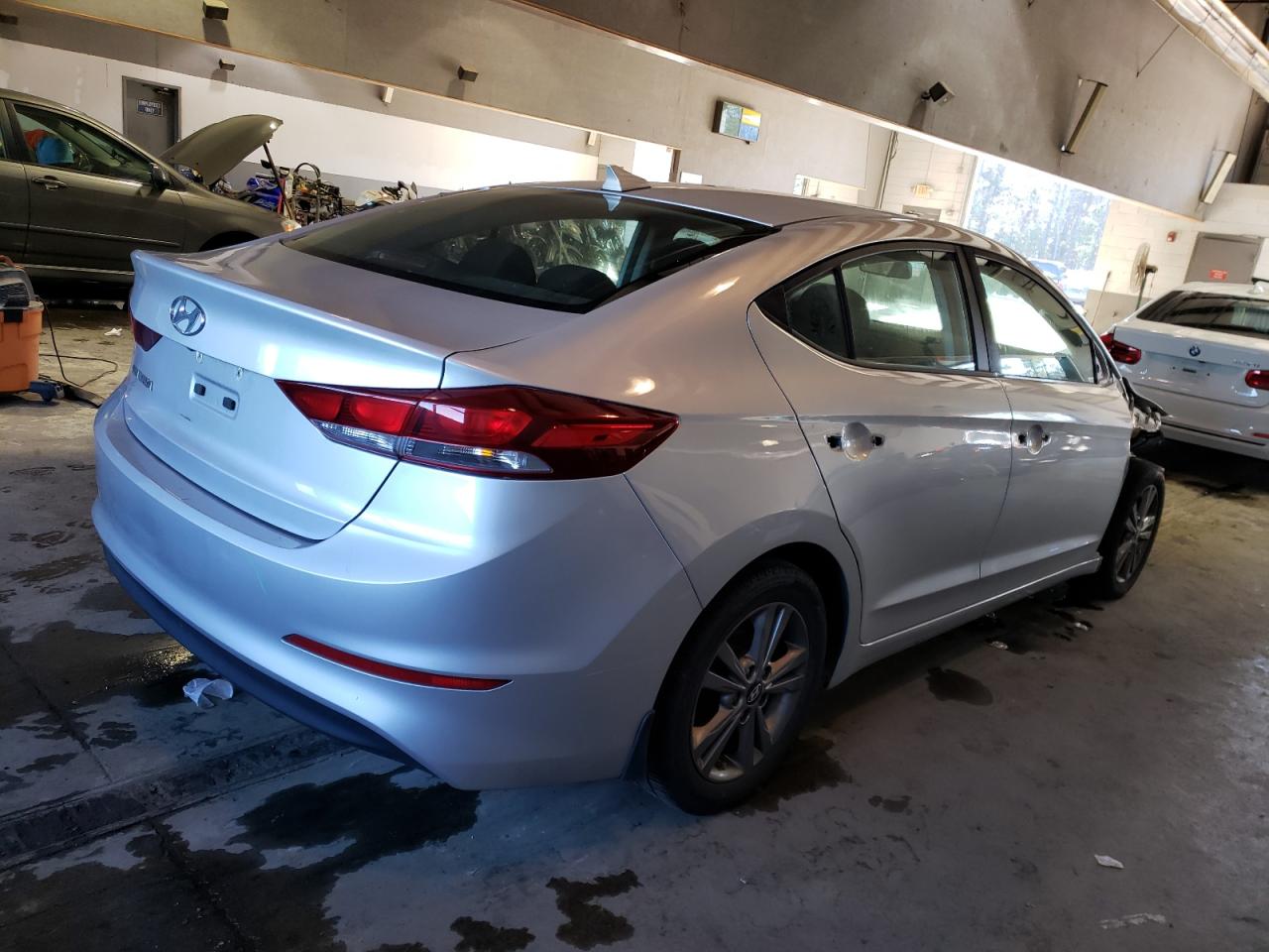 Изображение 3 2018 HYUNDAI ELANTRA SEL 2018 с VIN KMHD84LF2JU508381