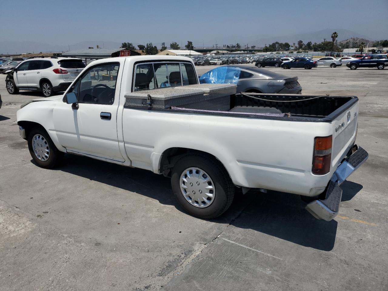Obraz 2 z 1991 TOYOTA PICKUP 1/2 TON SHORT WHEELBASE DLX 1991 z VIN JT4RN81P8M5129342