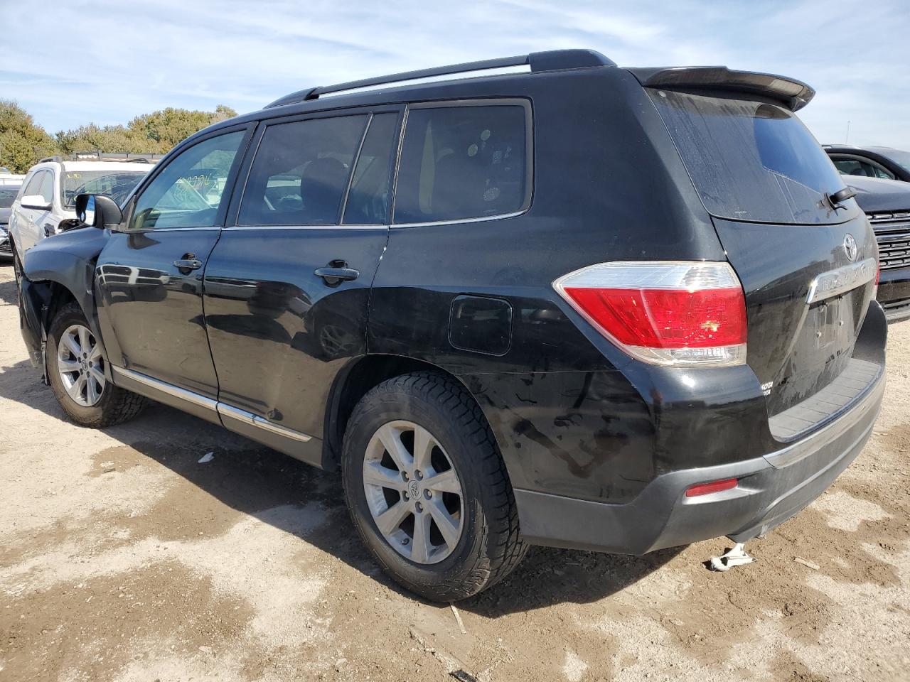 Image 2 of 2012 TOYOTA HIGHLANDER BASE 2012 with VIN 5TDZK3EH8CS056044