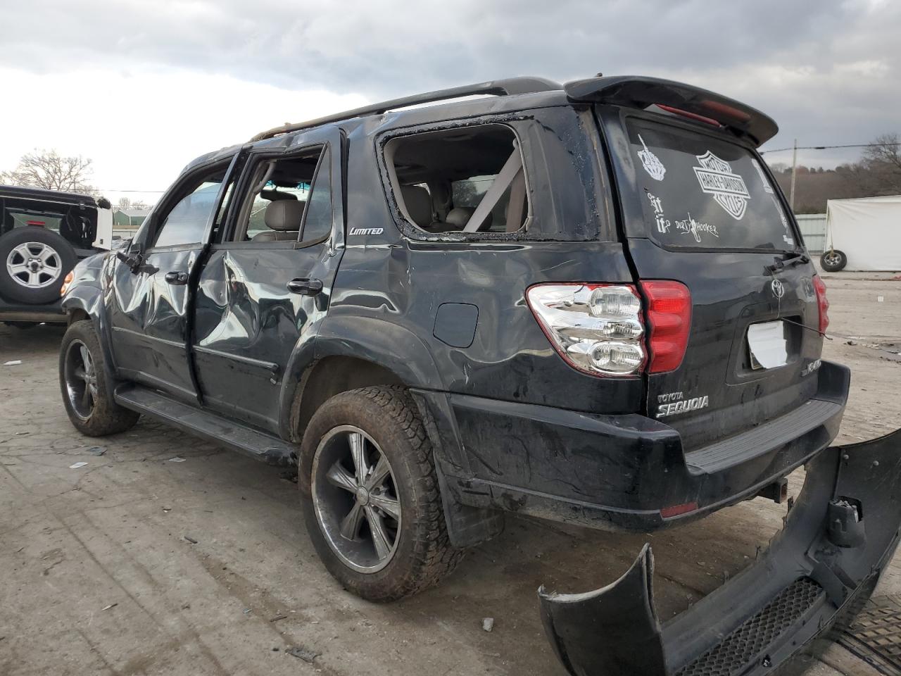 Image 2 of 2003 TOYOTA SEQUOIA LIMITED 2003 with VIN 5TDBT48A13S182779