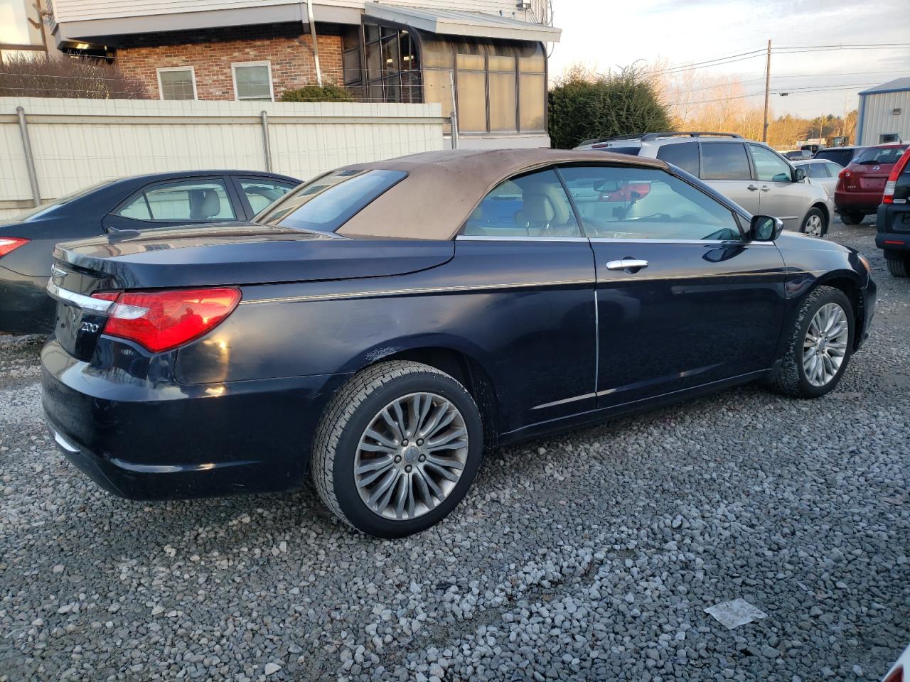 Изображение 3 2012 CHRYSLER 200 LIMITED 2012 с VIN 1C3BCBFG9CN123646