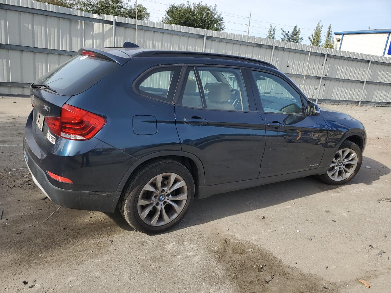 Изображение 3 2013 BMW X1 XDRIVE28I 2013 с VIN WBAVL1C51DVR87448