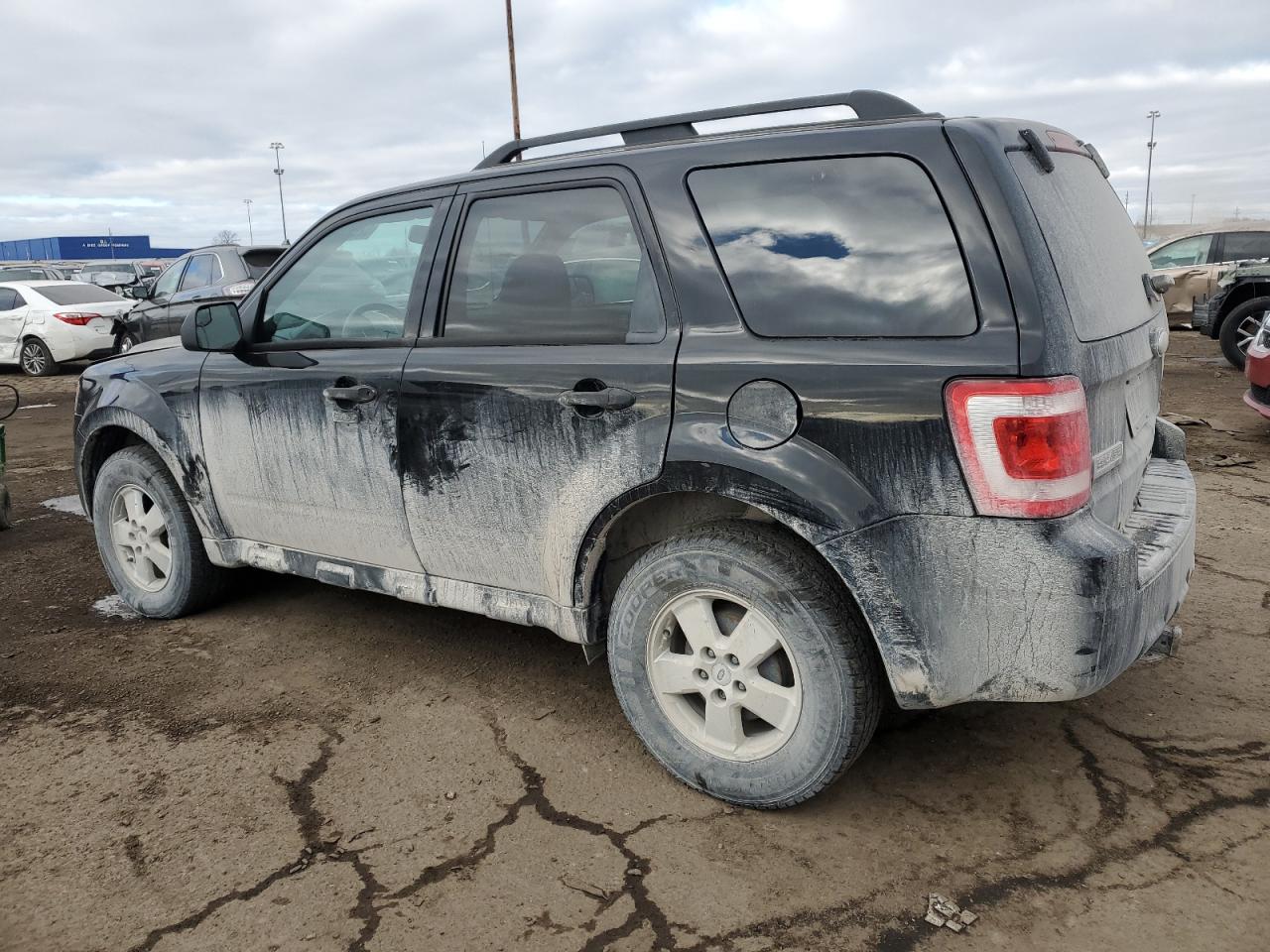 Image 2 of 2010 FORD ESCAPE XLT 2010 with VIN 1FMCU9D7XAKC28151