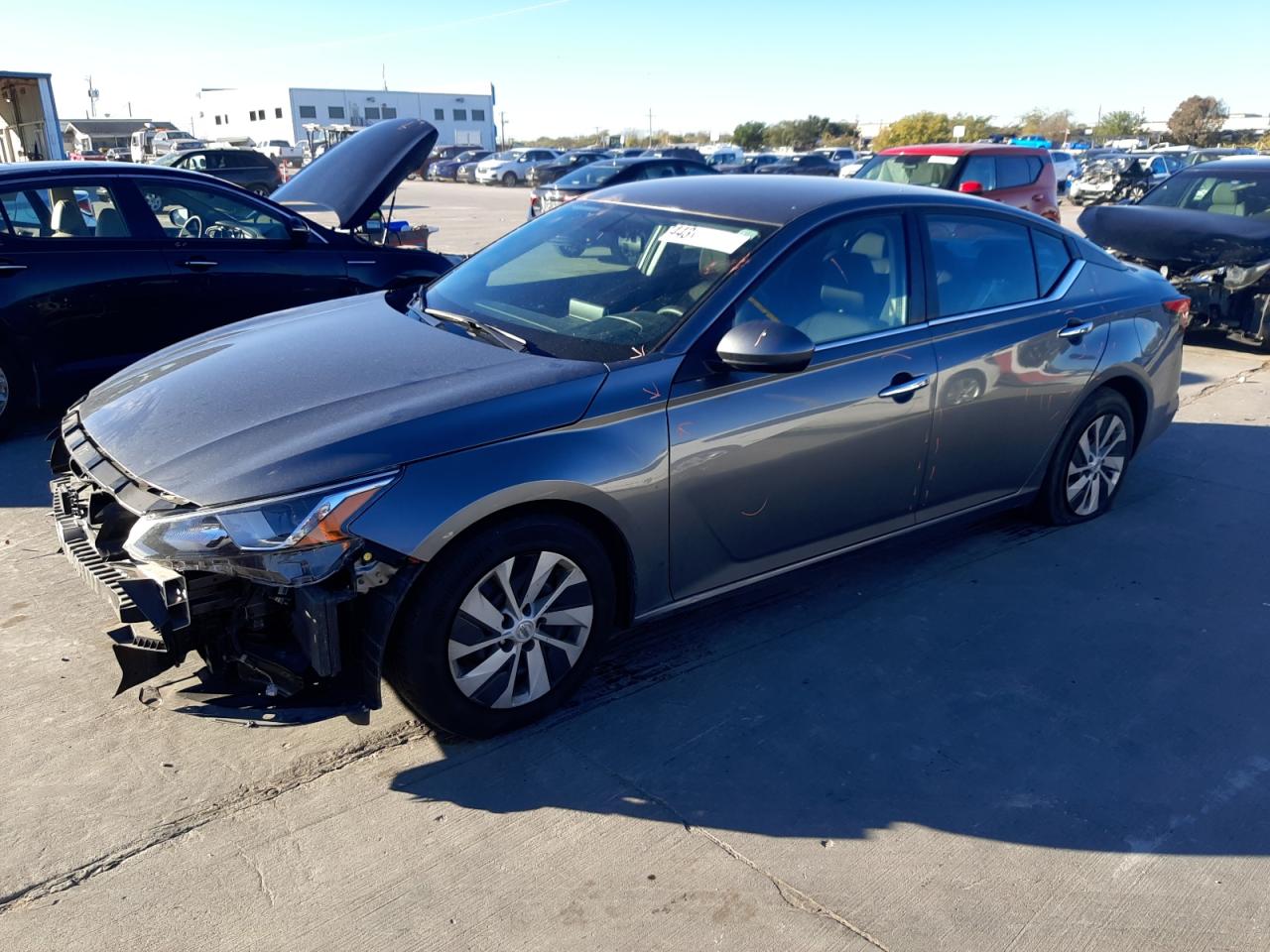 Image 1 of 2020 NISSAN ALTIMA S 2020 with VIN 1N4BL4BV4LC272673
