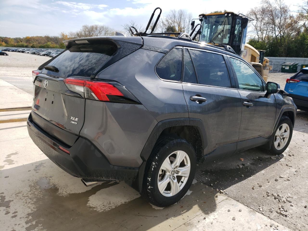 Image 3 of 2021 TOYOTA RAV4 XLE 2021 with VIN 2T3P1RFV6MC235850
