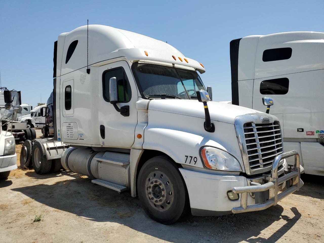 2013 FREIGHTLINER CASCADIA 125  2013 image