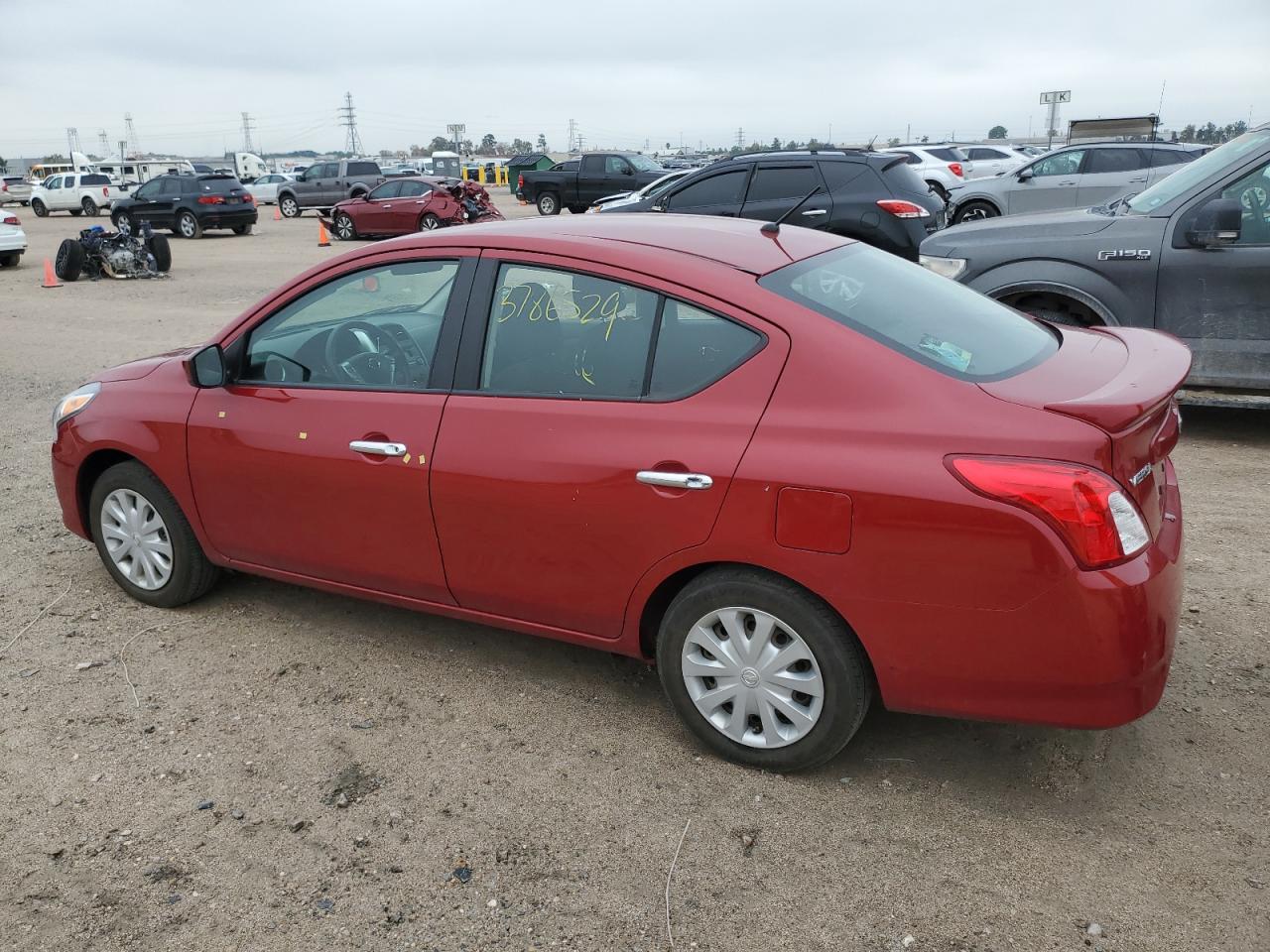 Obraz 2 z 2015 NISSAN VERSA S 2015 z VIN 3N1CN7AP4FL923793