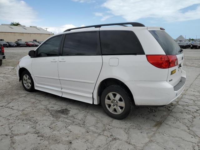 Obraz 2 z 2010 TOYOTA SIENNA CE 2010 z VIN 5TDKK4CCXAS304211