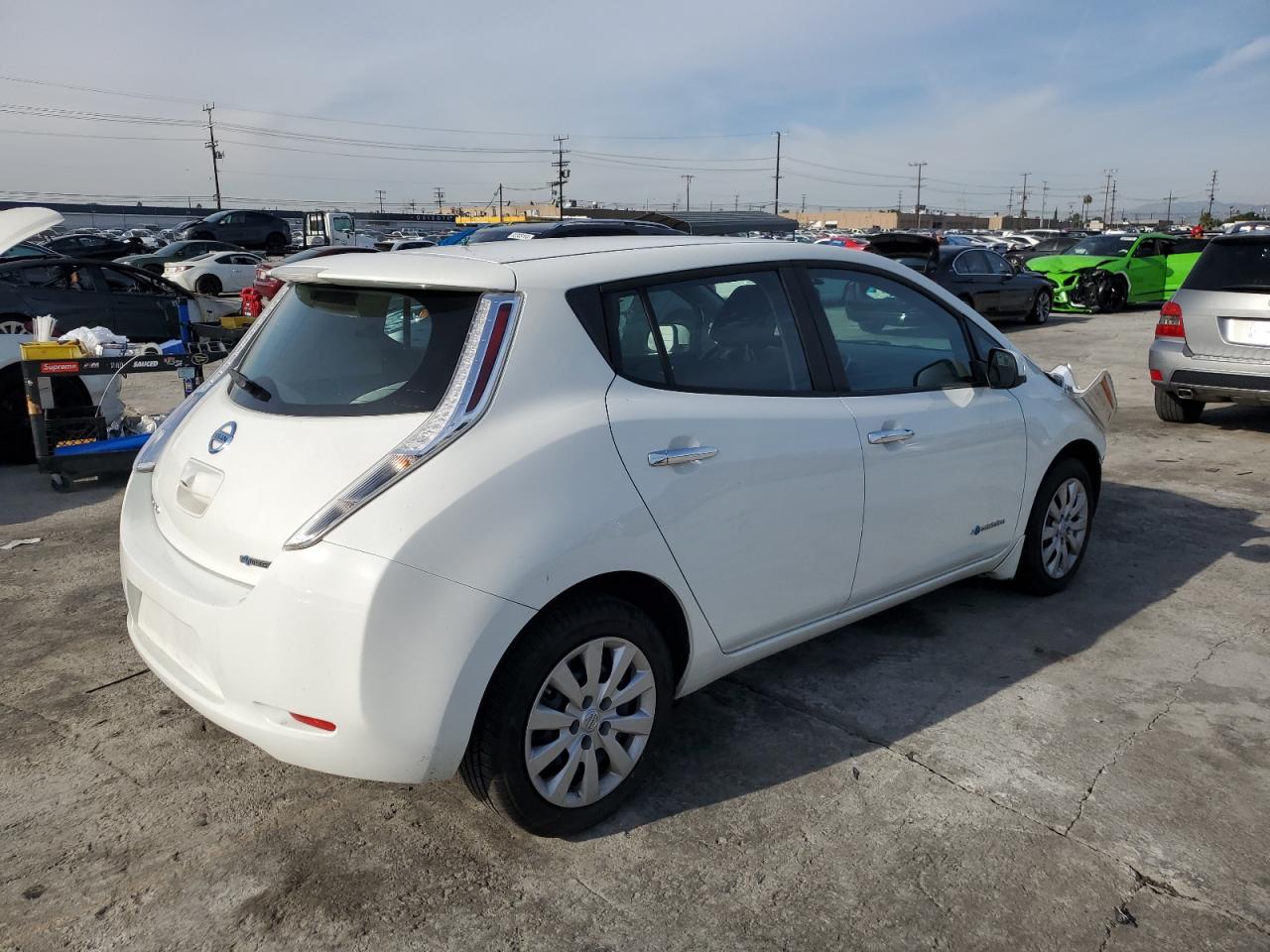 Image 3 of 2015 NISSAN LEAF S 2015 with VIN 1N4AZ0CP3FC303113