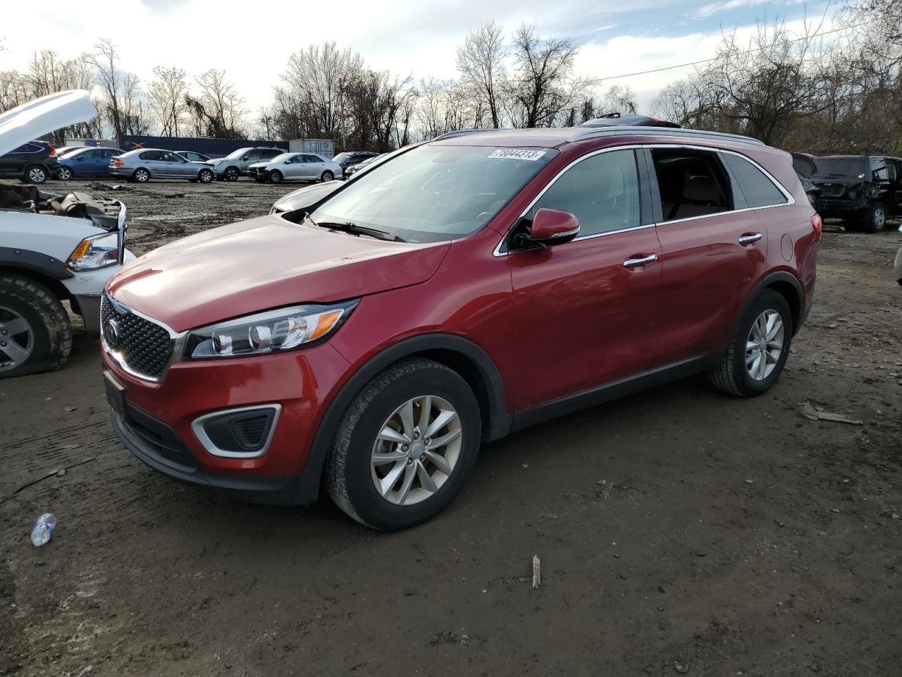 Image 1 of 2017 KIA SORENTO LX 2017 with VIN 5XYPG4A37HG210613