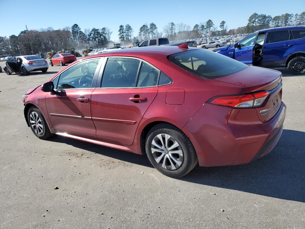 Obraz 2 z 2022 TOYOTA COROLLA LE 2022 z VIN JTDEAMDE0NJ060474