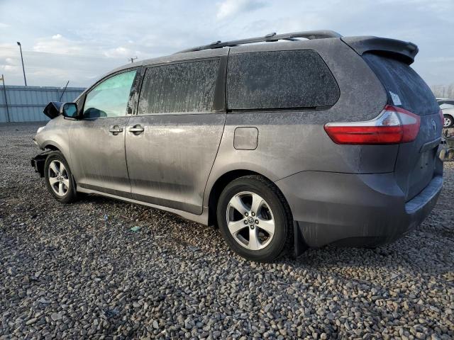 Изображение 2 2018 TOYOTA SIENNA LE 2018 с VIN 5TDKZ3DC7JS921067