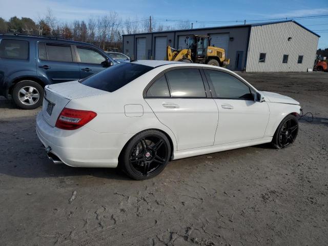 Obraz 3 z 2014 MERCEDES-BENZ C 63 AMG 2014 z VIN WDDGF7HB9EA958380