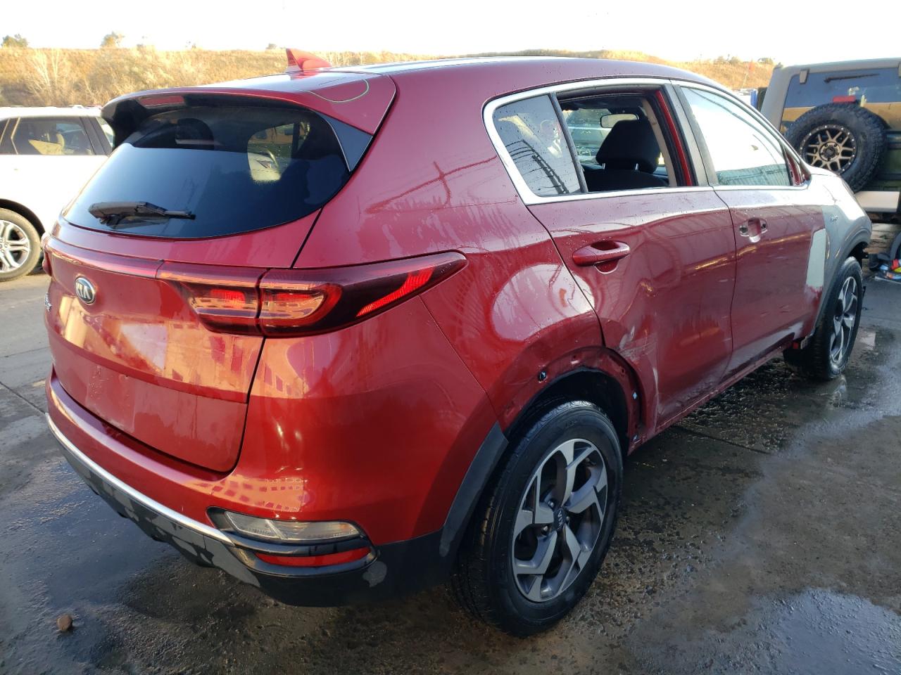 Image 3 of 2020 KIA SPORTAGE LX 2020 with VIN KNDPM3AC1L7652411