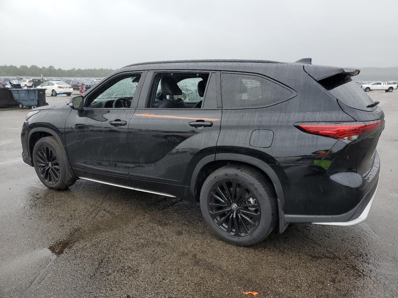 Image 2 of 2023 TOYOTA HIGHLANDER L 2023 with VIN 5TDKDRBH0PS510814