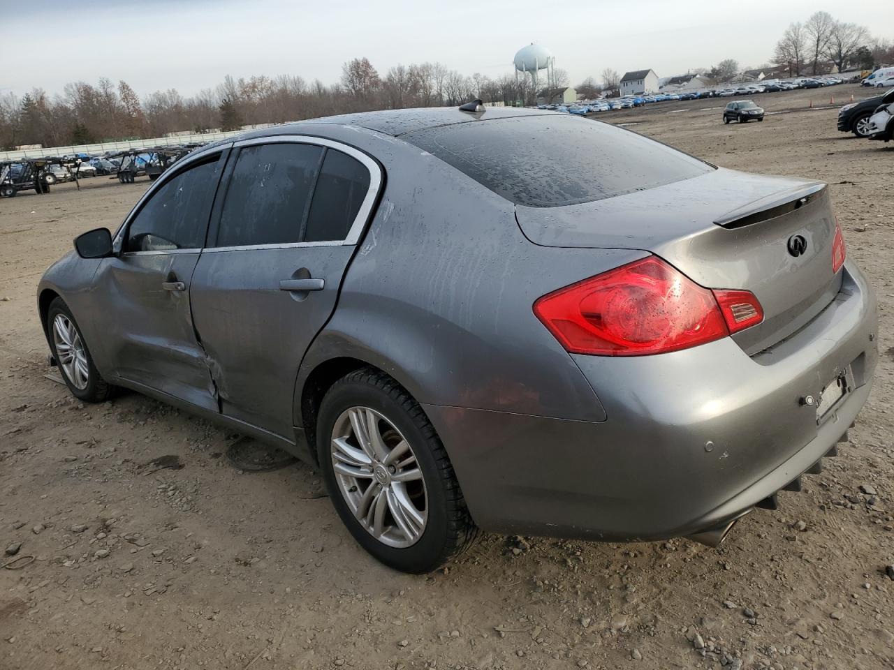 Image 2 of 2013 INFINITI G37  2013 with VIN JN1CV6AR5DM356475