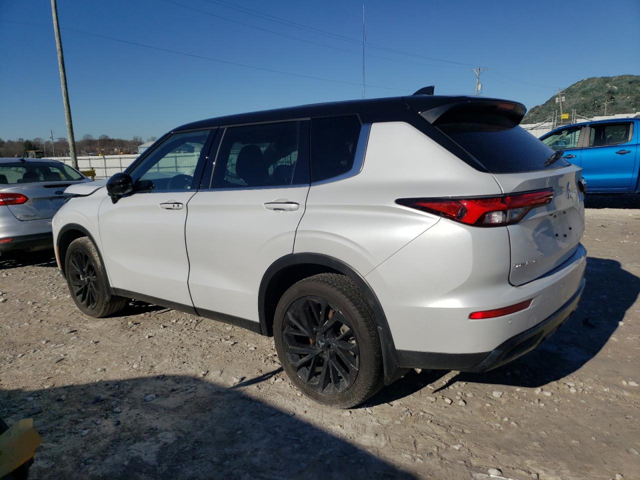 Image 2 of 2023 MITSUBISHI OUTLANDER SEL 2023 with VIN JA4J4VA85PZ010548